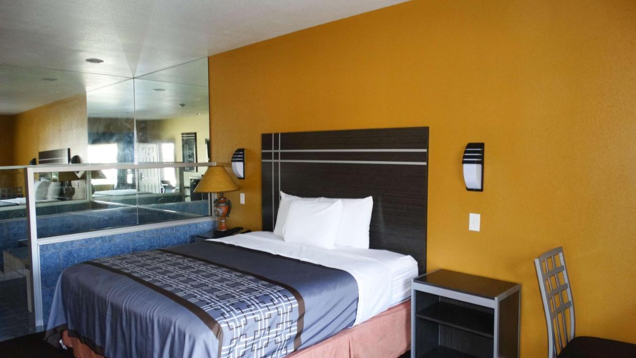 Motel 6 Houston, Tx - Willowbrook Mall Экстерьер фото